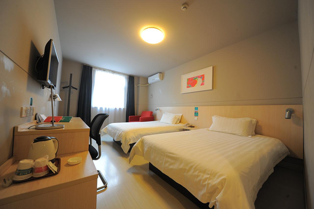 Jinjiang Inn Chengdu Chunxi Road Taiguli Hotel Exterior photo